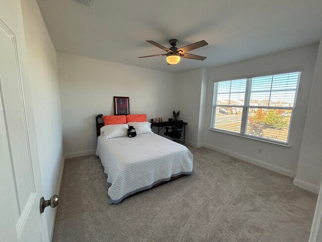 Building Photo - 428 Acuff Ln