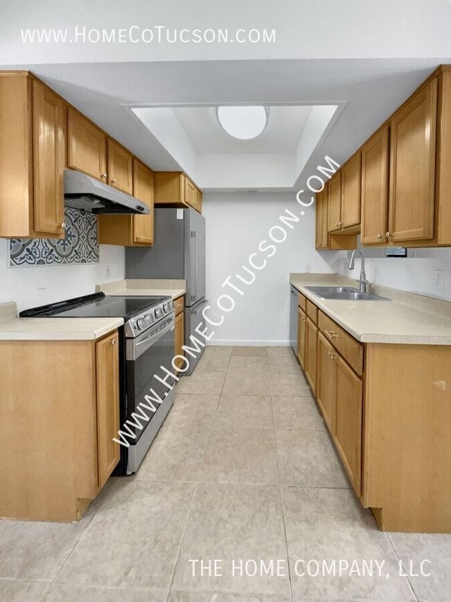 Building Photo - 823 Calle Virada