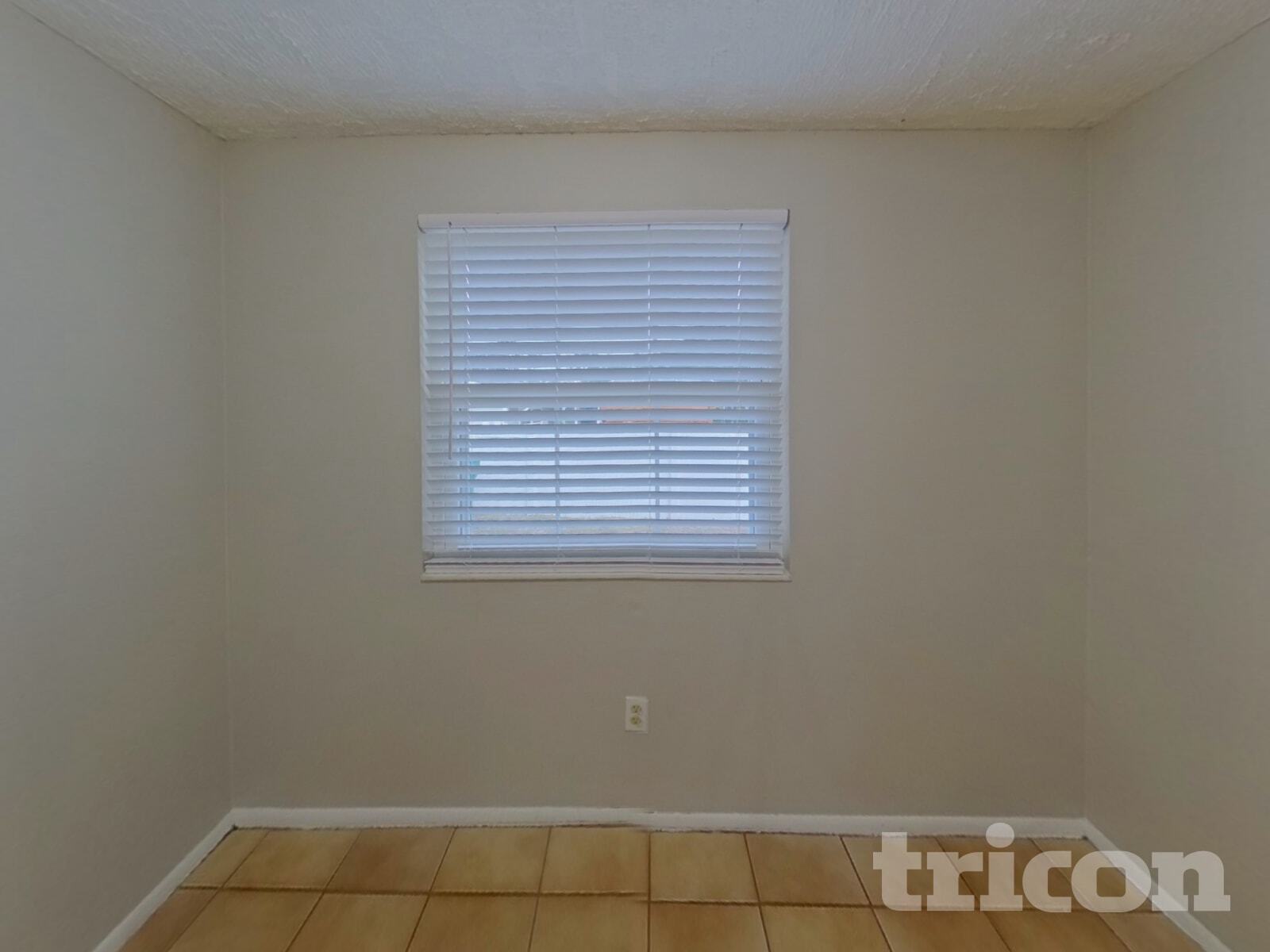 Building Photo - 2821 Honey Bear Ct