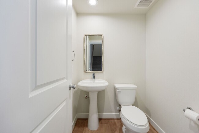 Building Photo - 6317 Brighton Oaks Ln