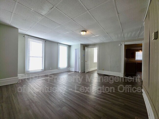 Building Photo - 417 North St