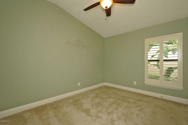 Building Photo - 374 Point Lobos Dr