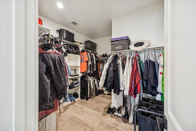 Building Photo - 4919 Avenue J