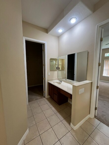 Building Photo - 4927 Cains Wren Tr