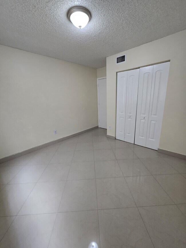 Building Photo - 3630 N 56th Ave
