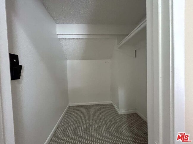 Building Photo - 21820 Marylee St