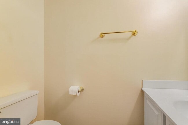 Building Photo - 8003 Bethelen Woods Ln