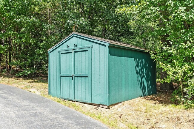 Building Photo - 14 Wampus Ave