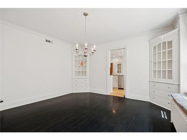 Building Photo - 1785 Dupont Ave S