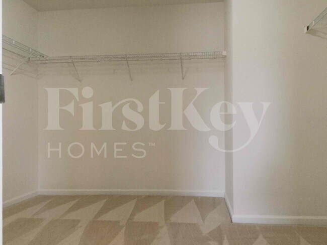 Building Photo - 127 Colville Rd