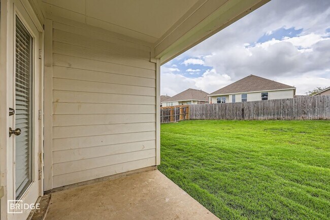 Building Photo - 6129 Fall Creek Ln
