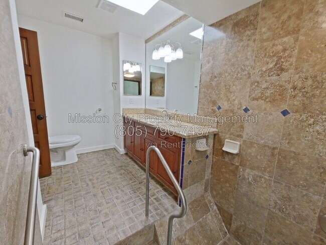Building Photo - 1055 Toro Canyon Rd
