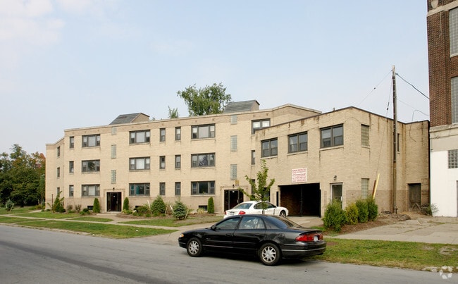 Building Photo - Green Leaf Apartments