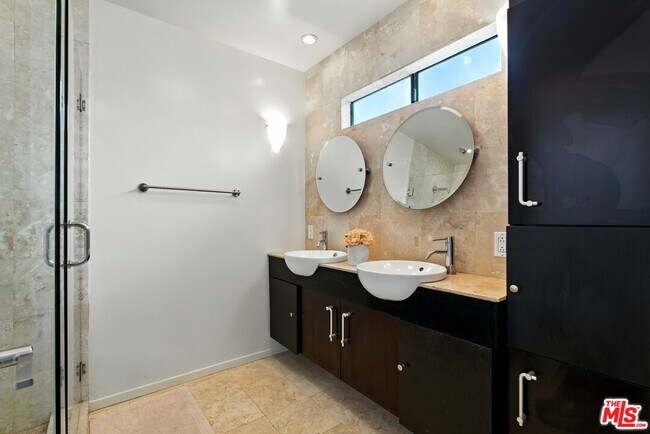 Building Photo - 1434 19th St