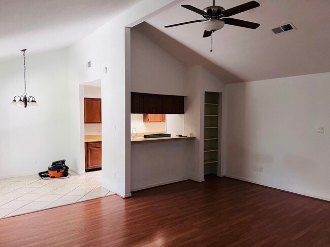 Building Photo - 3823 Windmill St