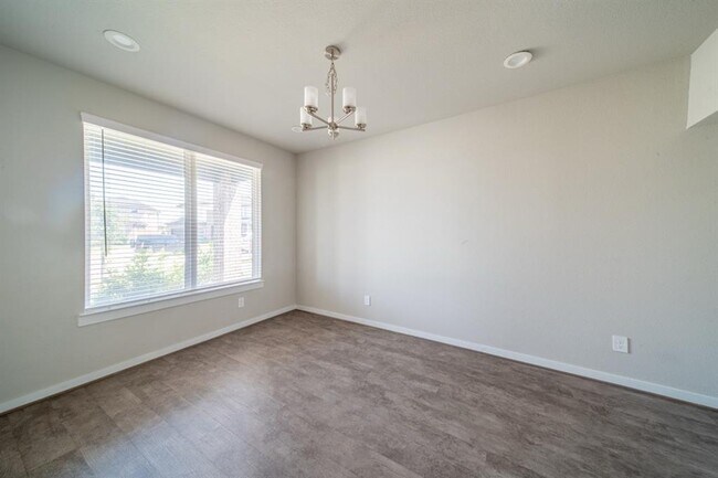 Building Photo - 3406 Royal Elk Ct