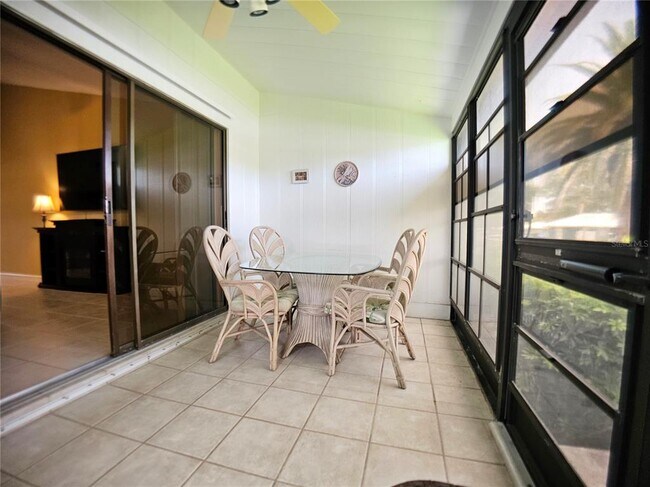 Building Photo - 733 Sorrento Inlet