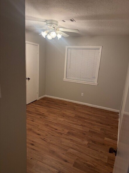 2nd Bedroom - 3008 Longleaf Dr
