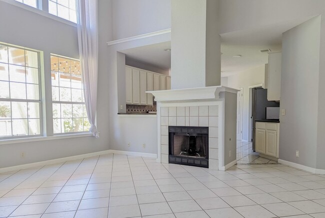 Building Photo - Stylish 4-Bed, 3.5-Bath Rental with Great ...