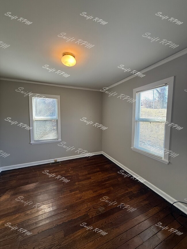 Building Photo - 1147 Oakland Ave