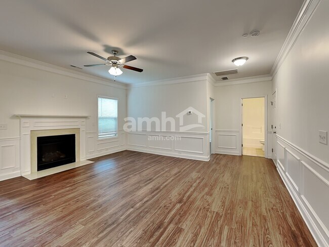 Building Photo - 30 Adams Manor Court