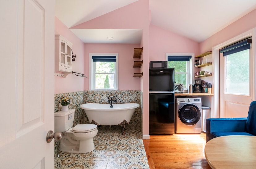 Building Photo - 7 Cushing Dr