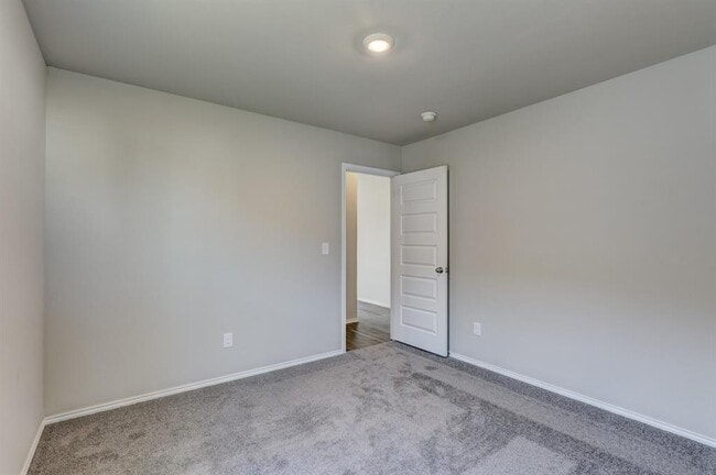 Building Photo - 11832 KAMERON Wy