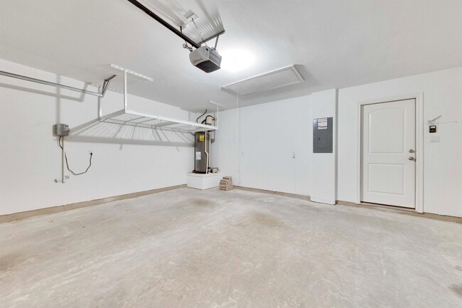 Building Photo - 17728 Zinfandel Dr