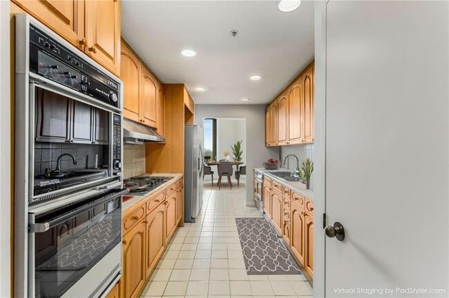 Building Photo - 2660 Peachtree Rd NW