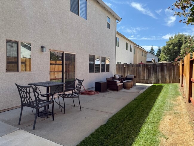 Building Photo - 2810 Orly Ct