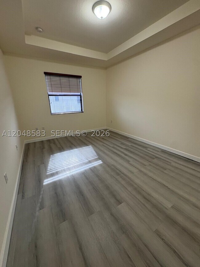 Building Photo - 17460 SW 153rd Ave