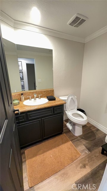 Building Photo - 30537 Longhorn Dr