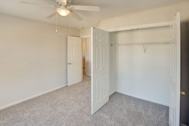 Building Photo - 2112 Seastone Trce