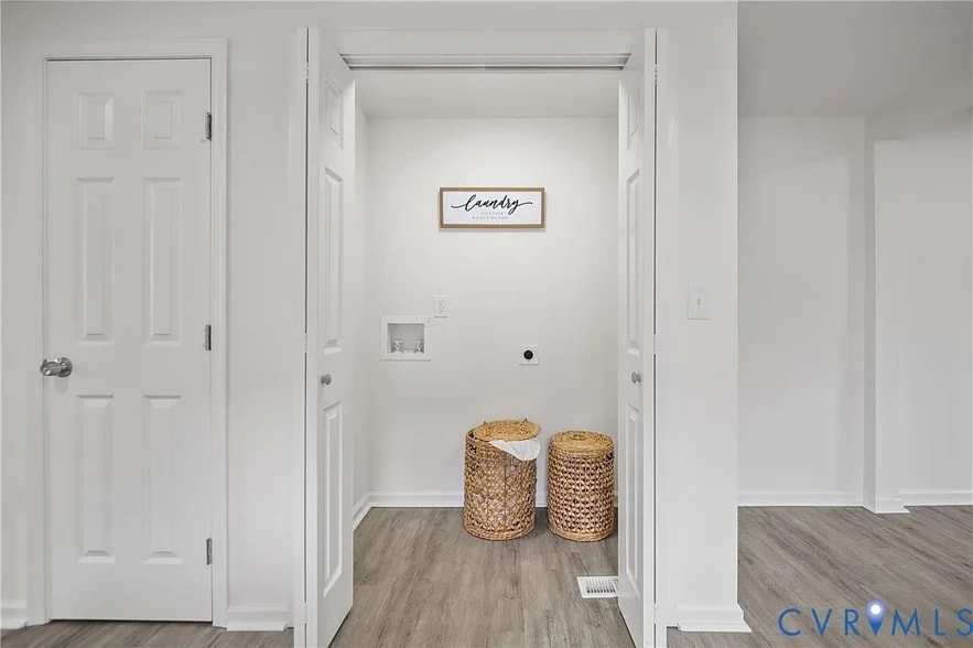 Building Photo - 423 Harding St