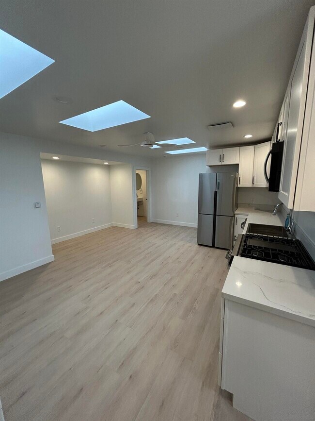 Building Photo - 1133 Sweetwater Ln