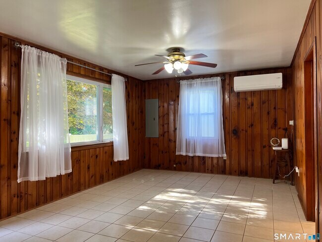 Building Photo - 34 Corsino Ave