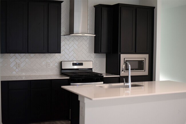 Building Photo - 12319 Maria Heights Ct