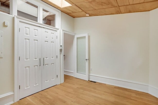 Building Photo - 1631 16th St NW