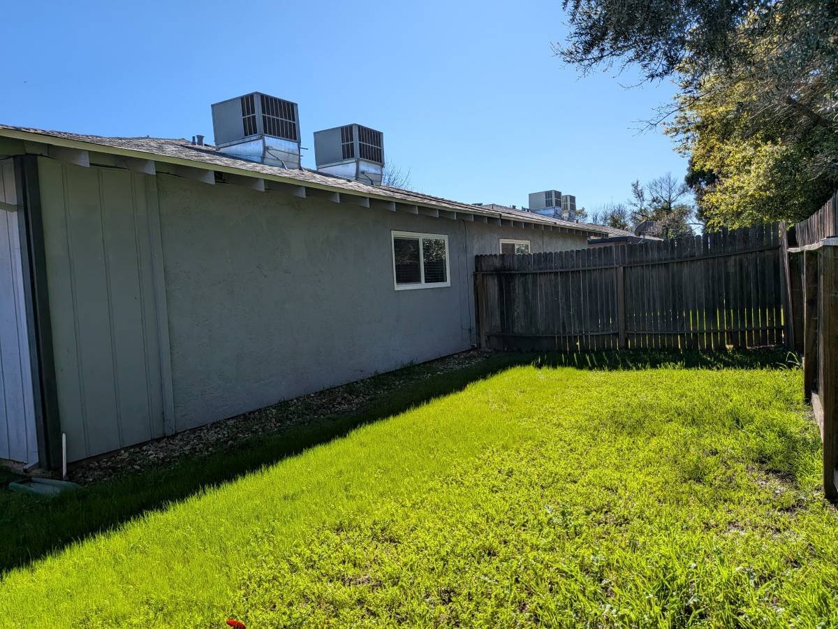 Building Photo - 9277 Corinthian Cir