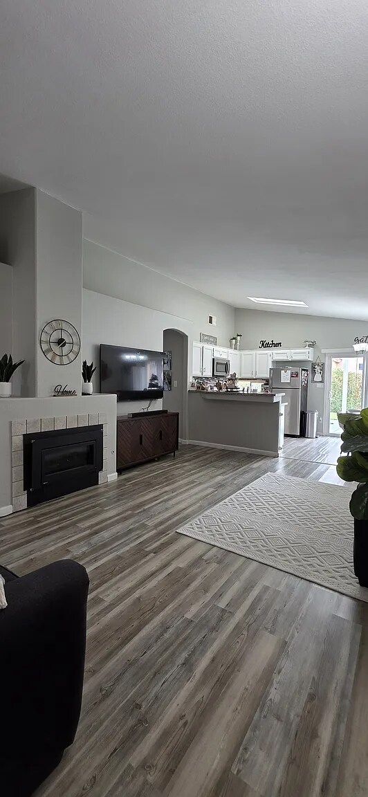 Building Photo - 3912 Boswellia Dr