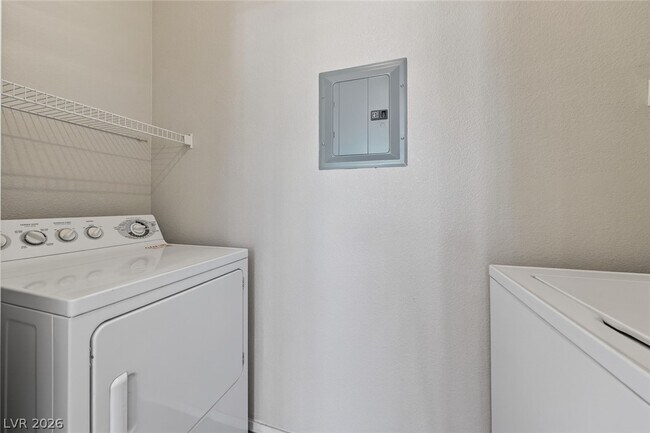 Building Photo - 7127 S Durango Dr