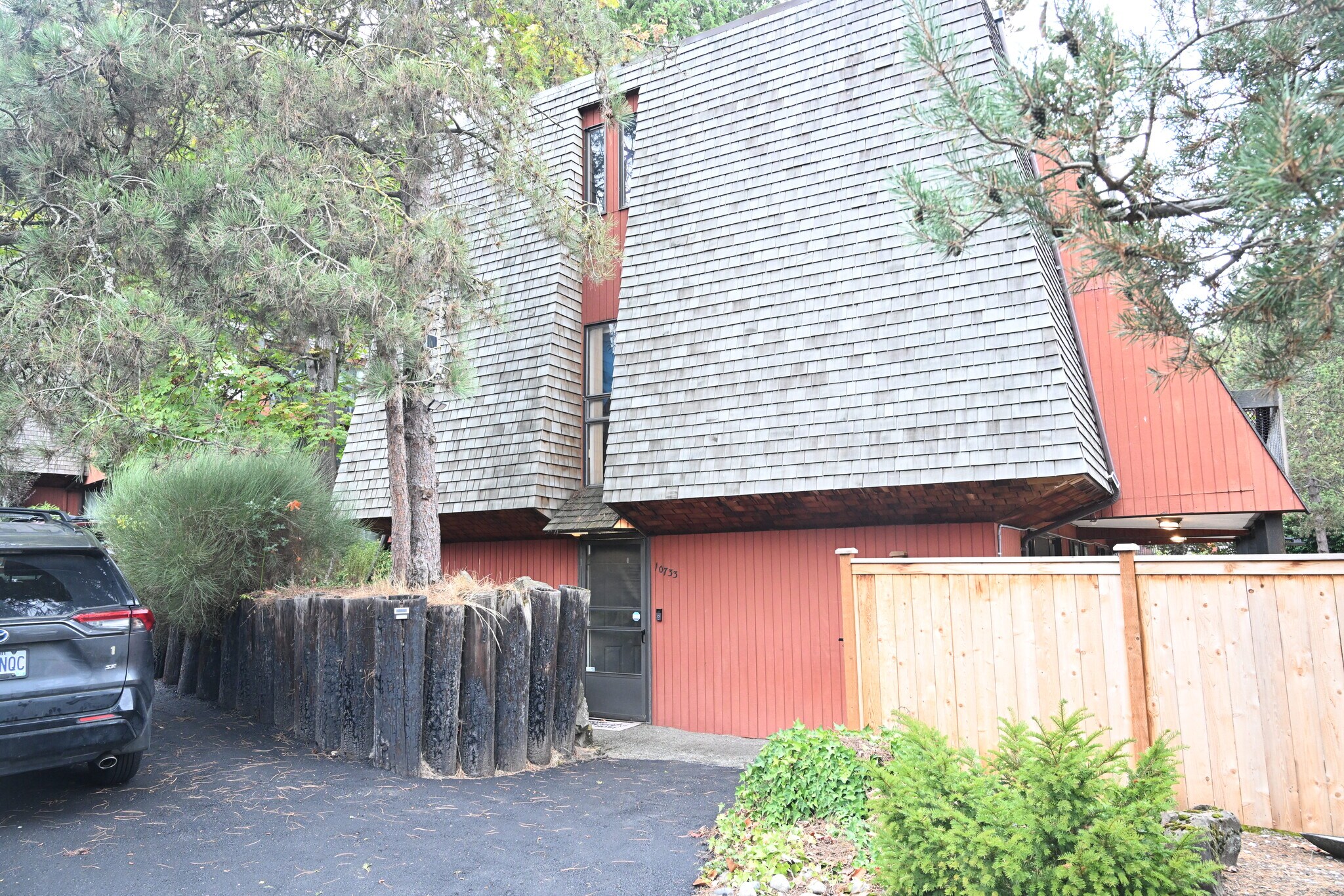 Building Photo - 10733 Burke Ave N