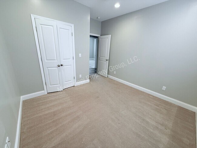 Building Photo - 3BR/2.5BA Home