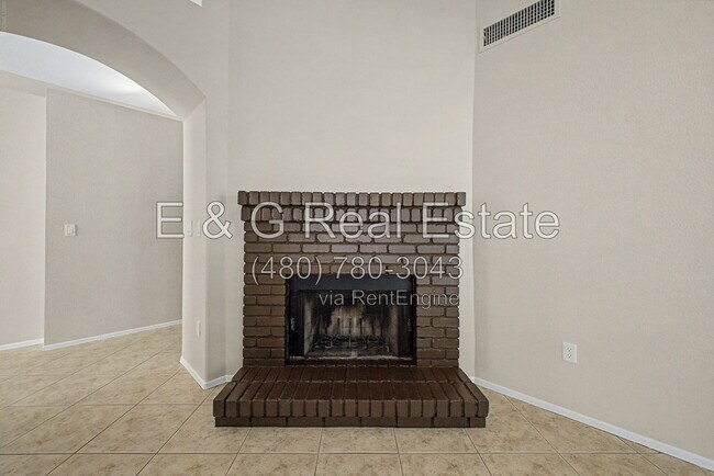 Building Photo - 4106 E Ashurst Dr