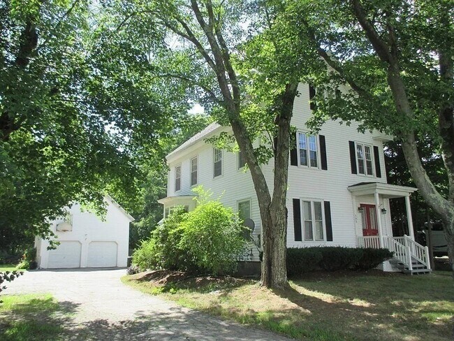 Building Photo - 105 Central St