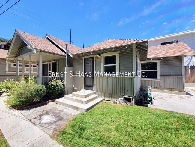 Building Photo - 1378 Loma Ave