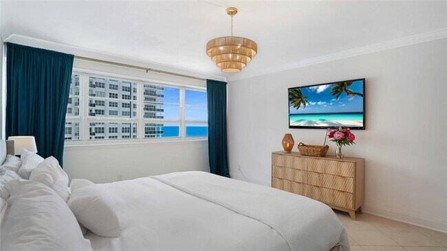 Building Photo - 3430 Galt Ocean Dr