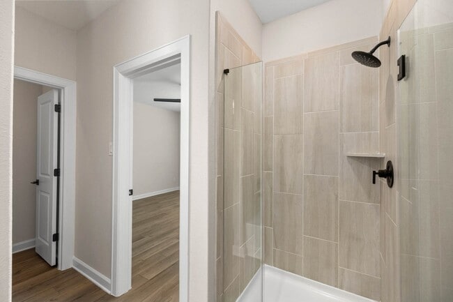 Building Photo - 3031 Sunmoon Ln
