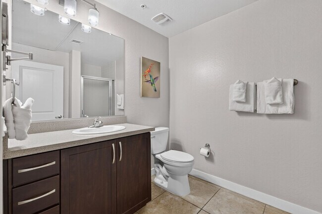 Building Photo - 5350 E Deer Valley Dr