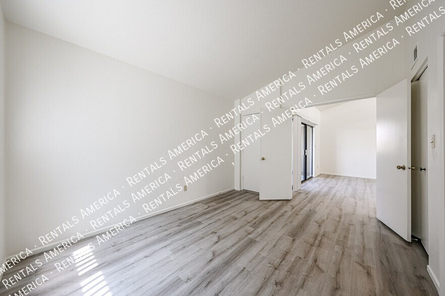 Building Photo - 6480 N 82nd St